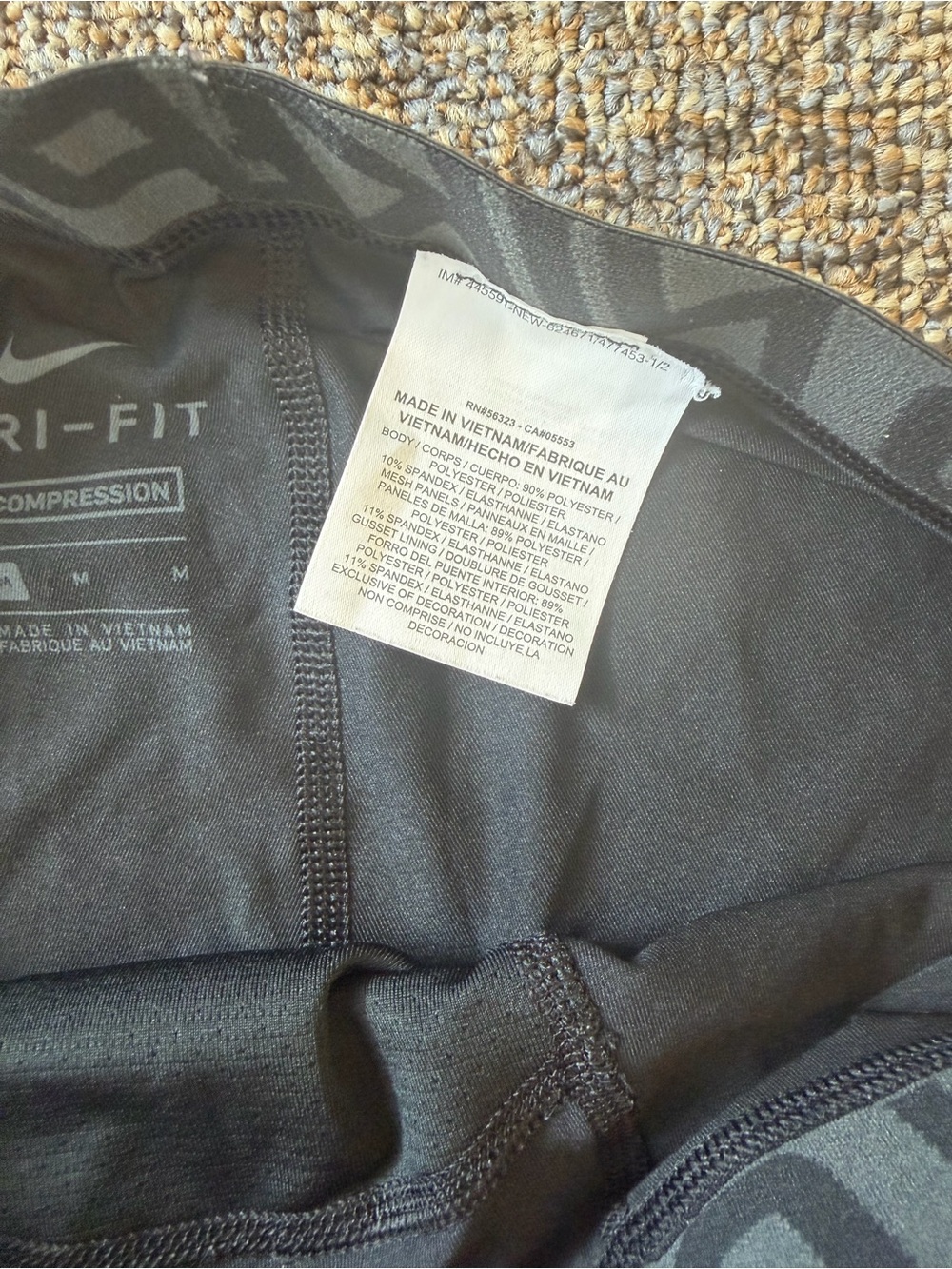 Nike Pro Men’s Compression Tights 3/4 Length Size Medium with White Swoosh - Picture 5 of 8